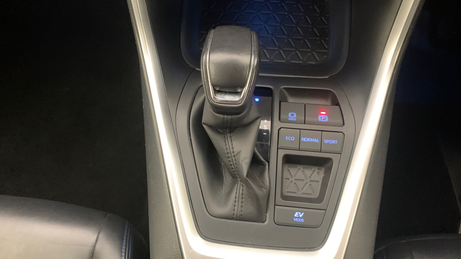 Used Toyota RAV4 2021 for sale - 76168059: Photo 30