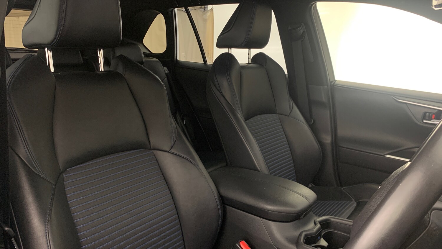 Used Toyota RAV4 2021 for sale - 76168059: Photo 37