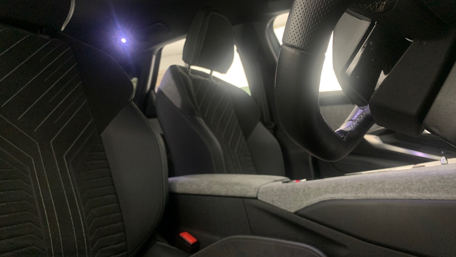 Used Peugeot 3008 2024 for sale - 77697382: Photo 40