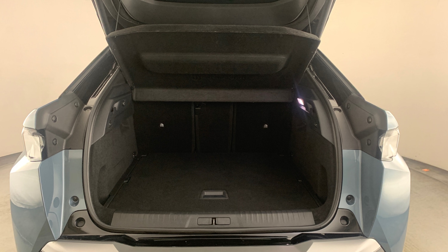 Used Peugeot 3008 2024 for sale - 77697382: Photo 5