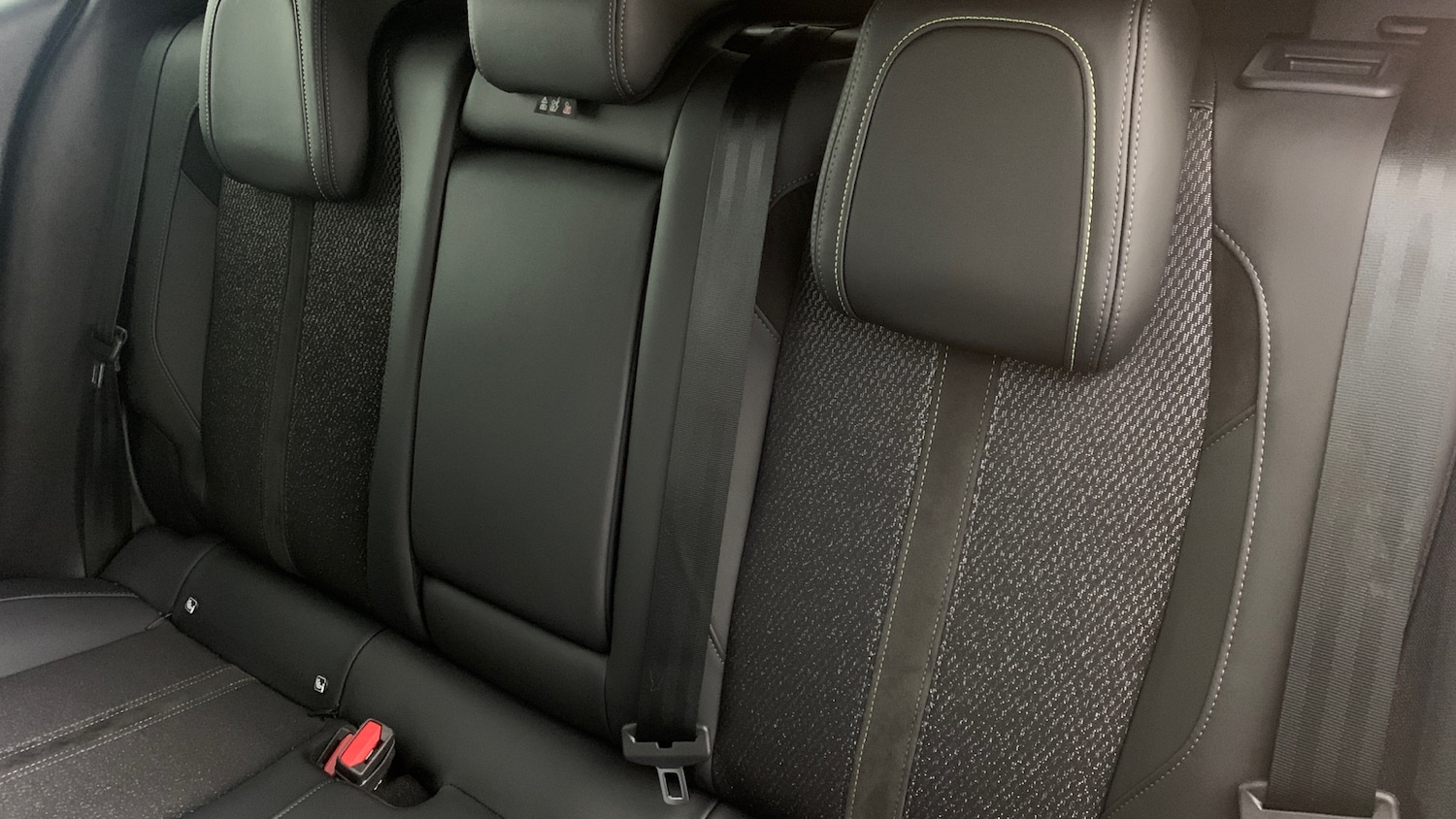 Used Peugeot 408 2025 for sale - 77009423: Photo 8