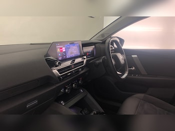 Used Citroen C4 2024 for sale - 76977290: Photo