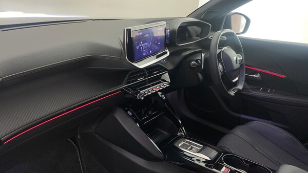 Used Peugeot 2008 2024 for sale - 75602247: Photo 2