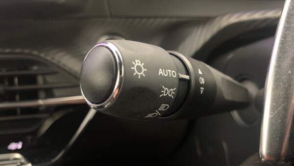 Used Peugeot 2008 2024 for sale - 75602247: Photo 37