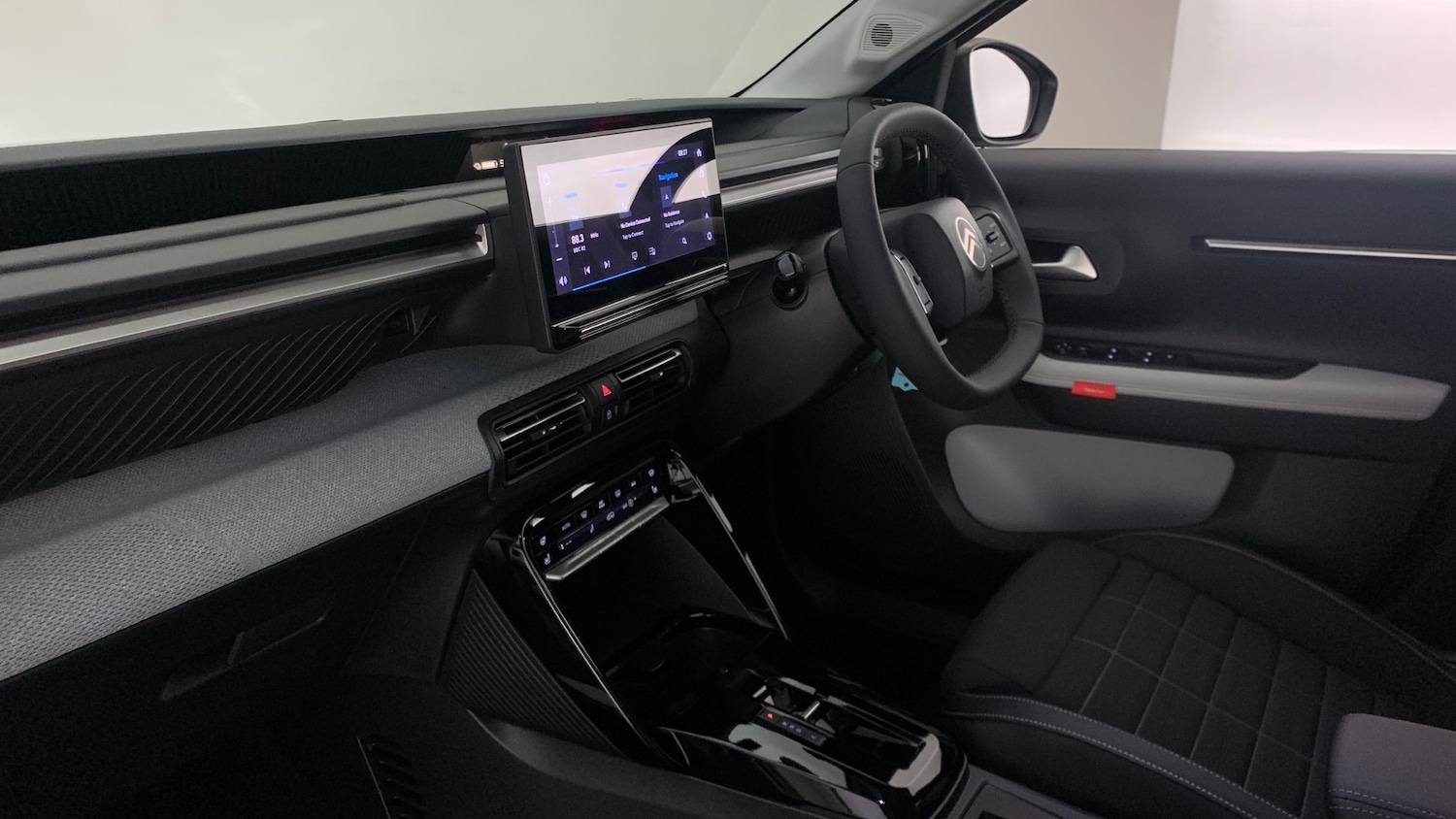 Used Citroen C3 2025 for sale - 76574323: Photo 2