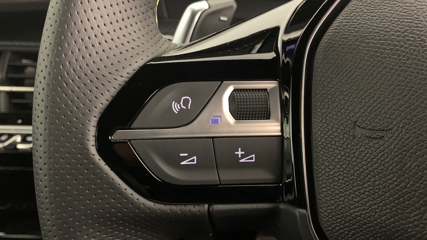 Used Peugeot 2008 2024 for sale - 76977286: Photo 19