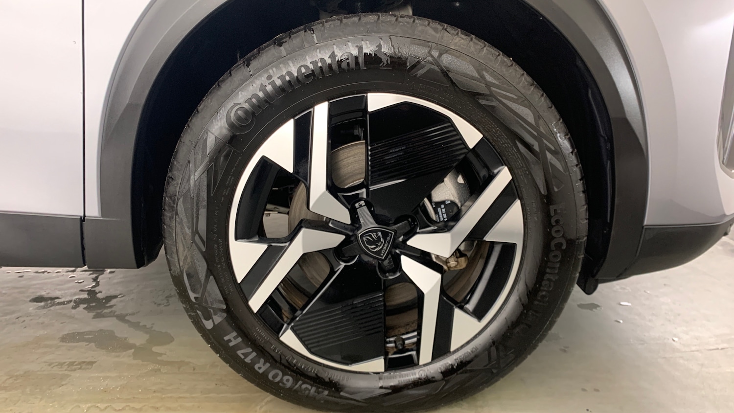 Used Peugeot 2008 2024 for sale - 76977286: Photo 23