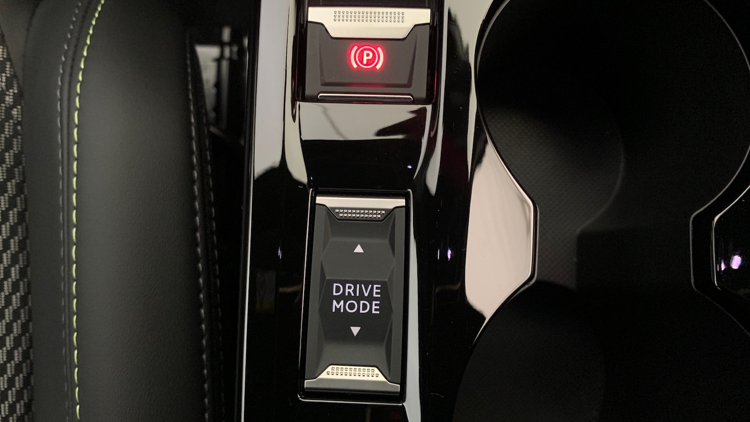 Used Peugeot 2008 2024 for sale - 76977286: Photo 33