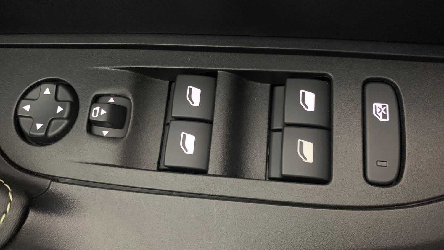 Used Peugeot 2008 2024 for sale - 76977286: Photo 39