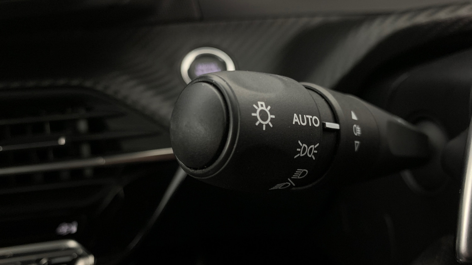 Used Peugeot 208 2024 for sale - 76647089: Photo 35