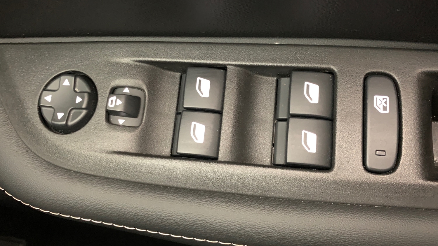 Used Peugeot 208 2024 for sale - 76647089: Photo 38