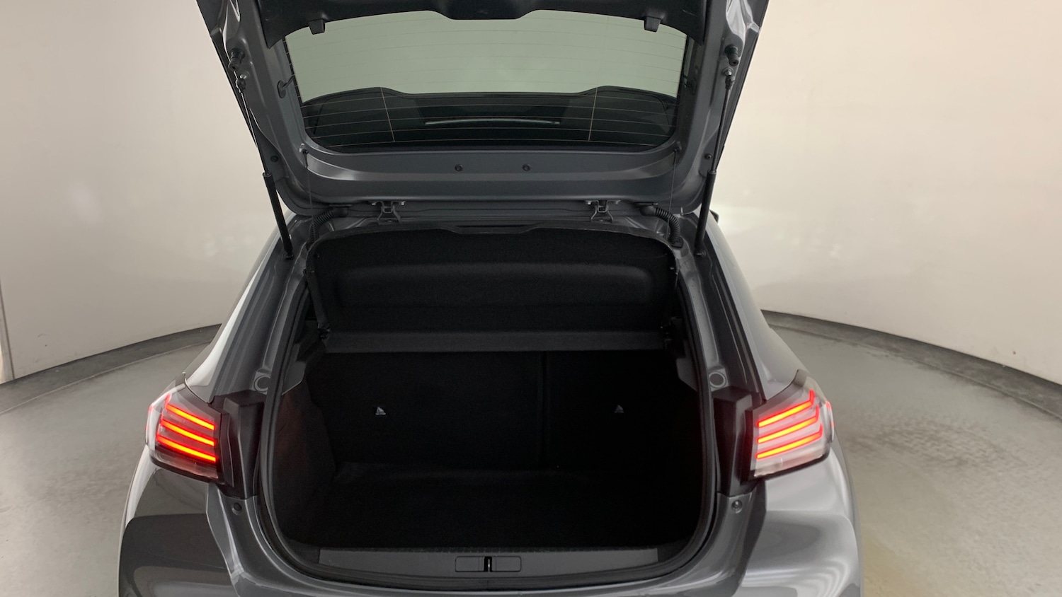 Used Peugeot 208 2024 for sale - 76647089: Photo 5