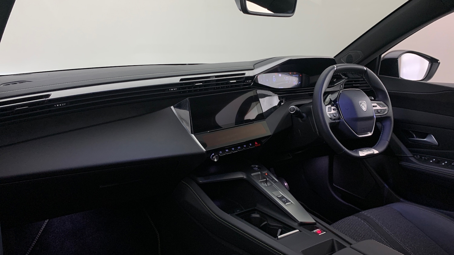 Used Peugeot 408 2025 for sale - 78158082: Photo 2