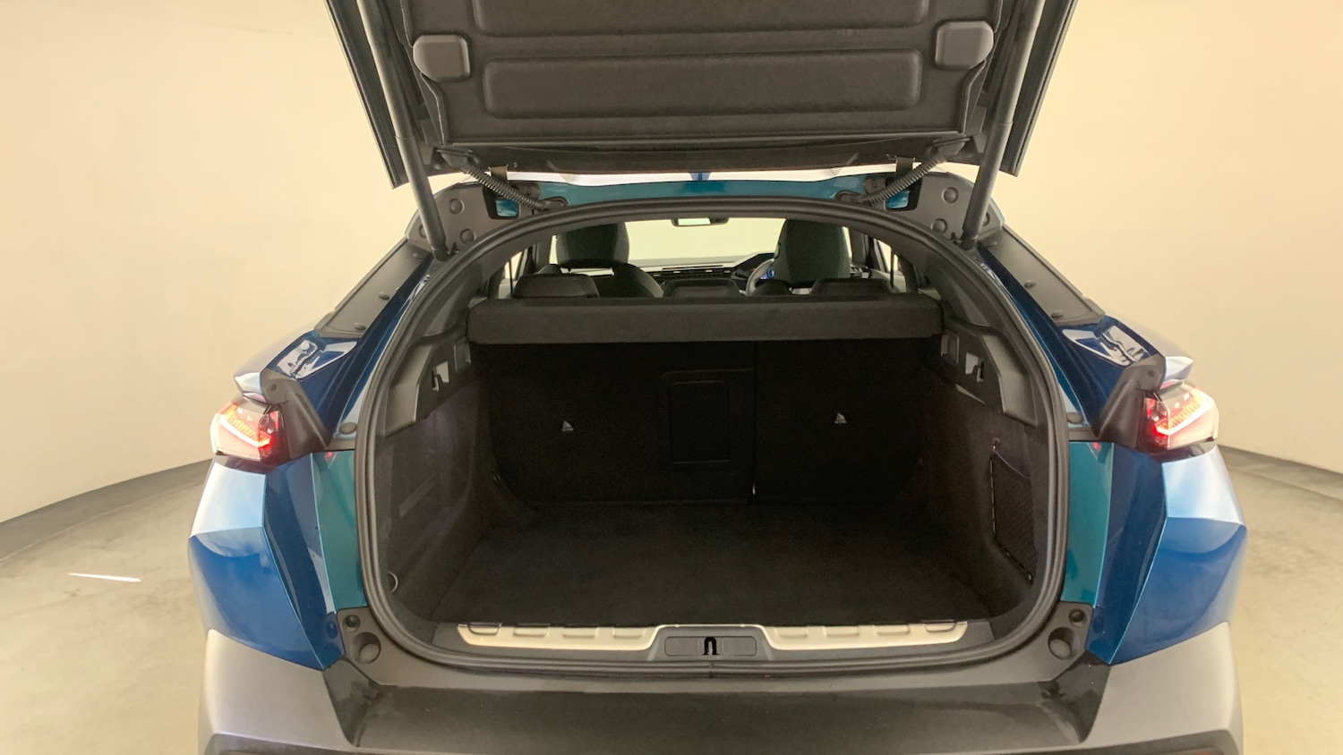 Used Peugeot 408 2025 for sale - 78158082: Photo 5