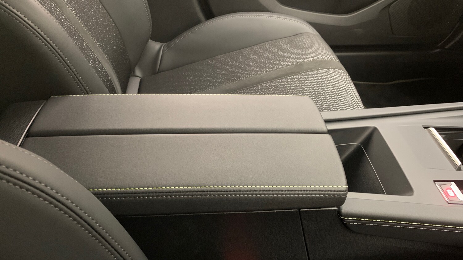 Used Peugeot 408 2025 for sale - 78158082: Photo 55