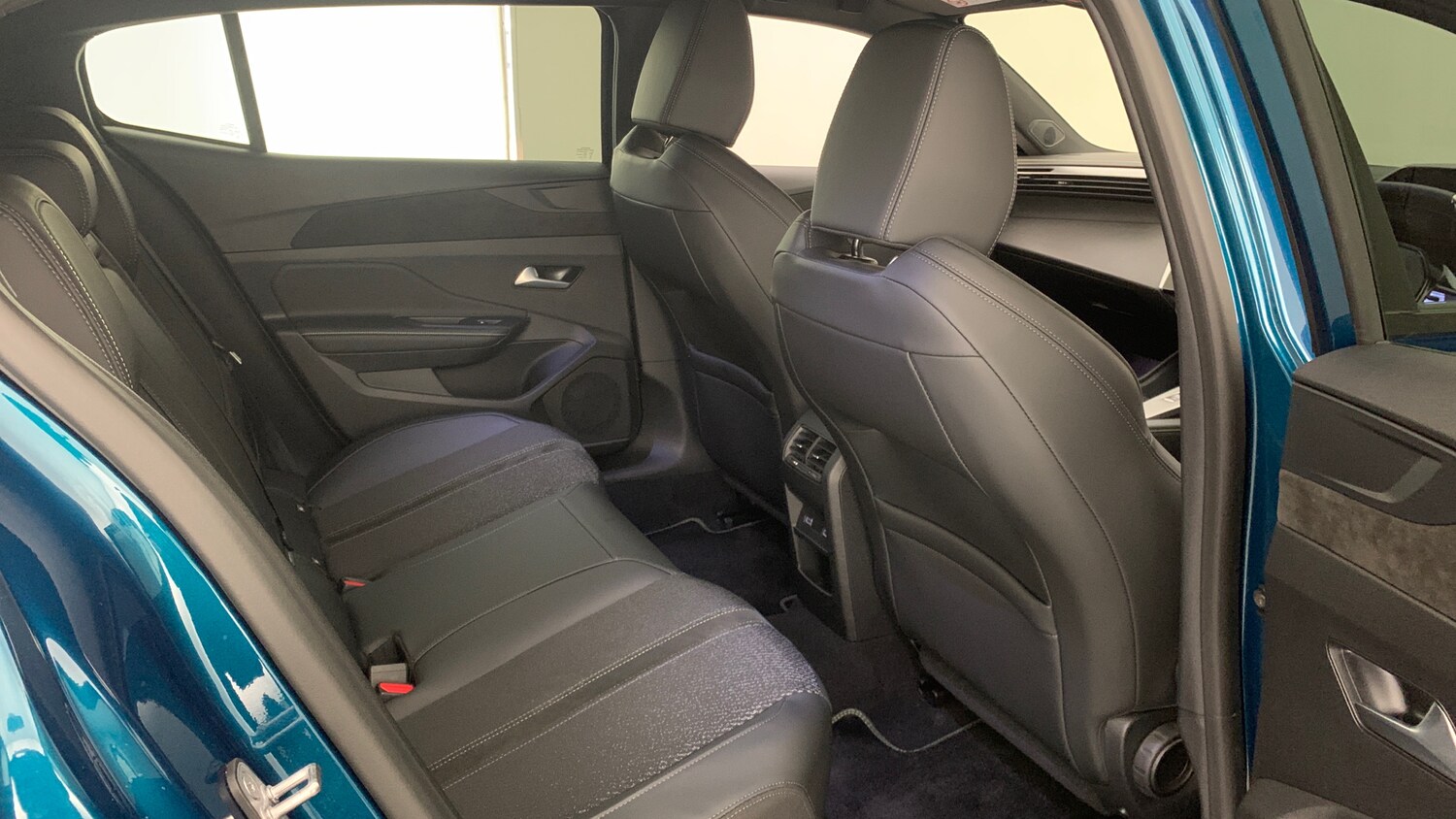 Used Peugeot 408 2025 for sale - 78158082: Photo 63