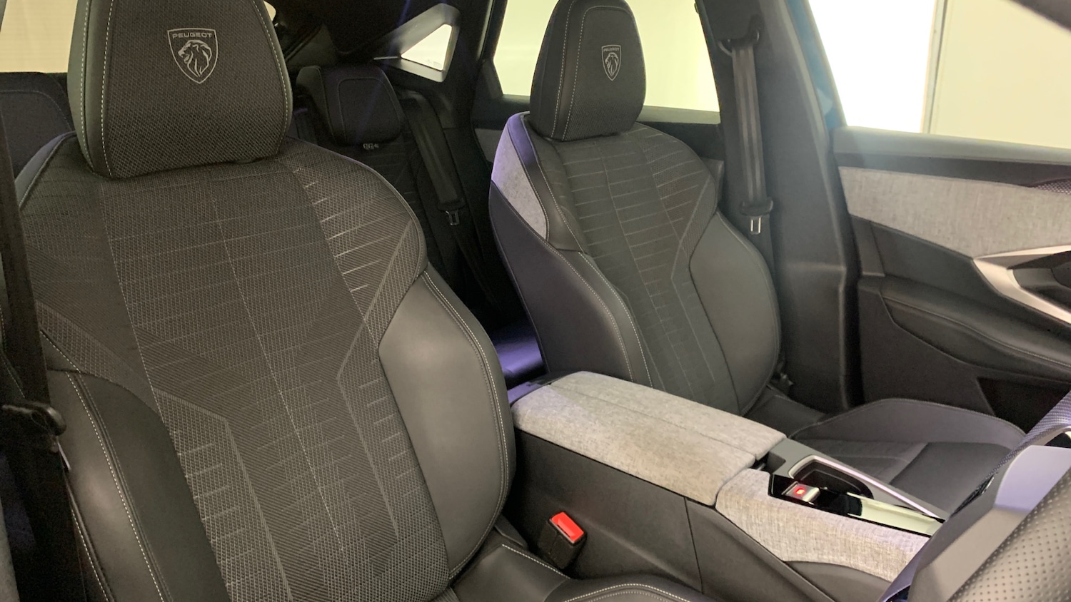 Used Peugeot 3008 2025 for sale - 76977335: Photo 45