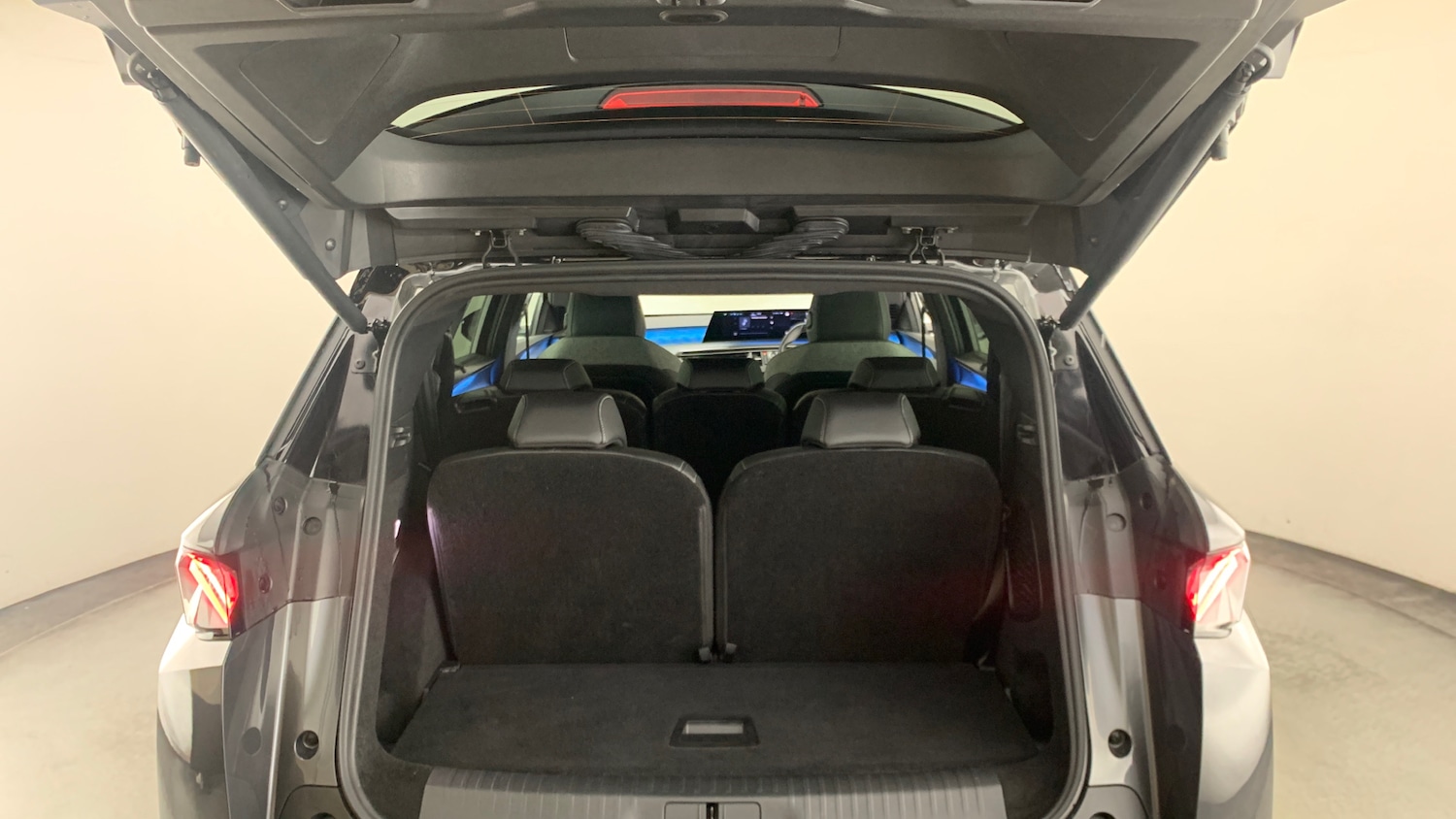 Used Peugeot 5008 2025 for sale - 76690673: Photo 5