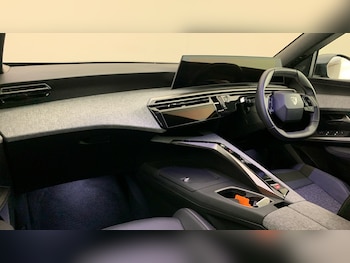 Used Peugeot 5008 2025 for sale - 79146617: Photo