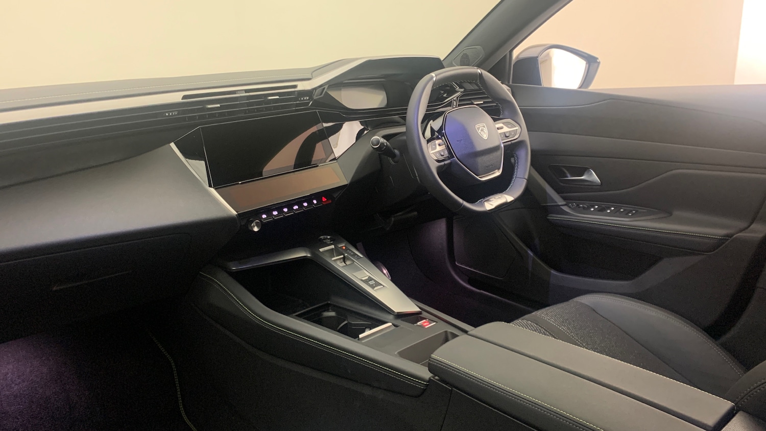 Used Peugeot 308 2024 for sale - 77569764: Photo 2