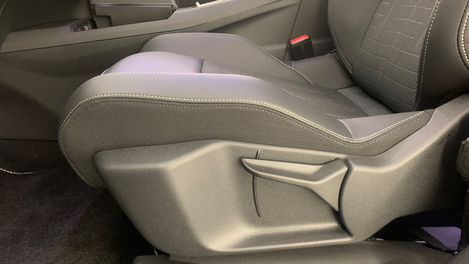 Used Peugeot 3008 2025 for sale - 78158139: Photo 45