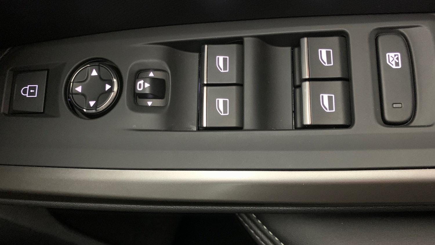 Used Peugeot 5008 2025 for sale - 76419706: Photo 39