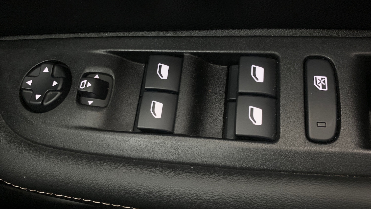 Used Peugeot 208 2024 for sale - 76966128: Photo 38