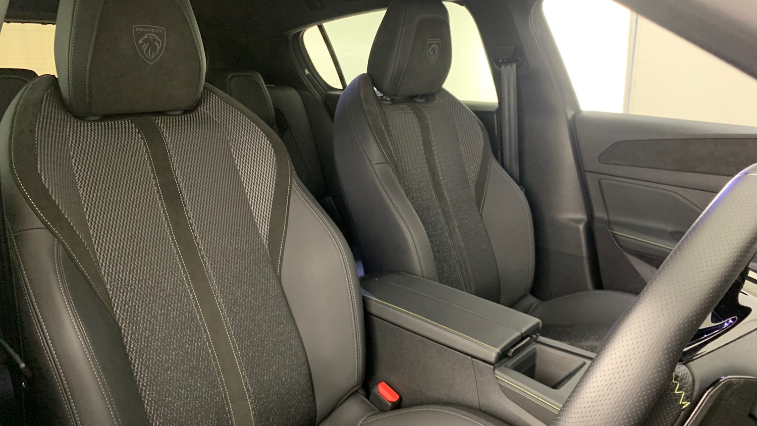 Used Peugeot 308 2025 for sale - 76621401: Photo 43