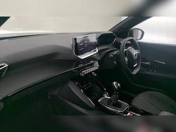Used Peugeot 2008 2024 for sale - 75624649: Photo