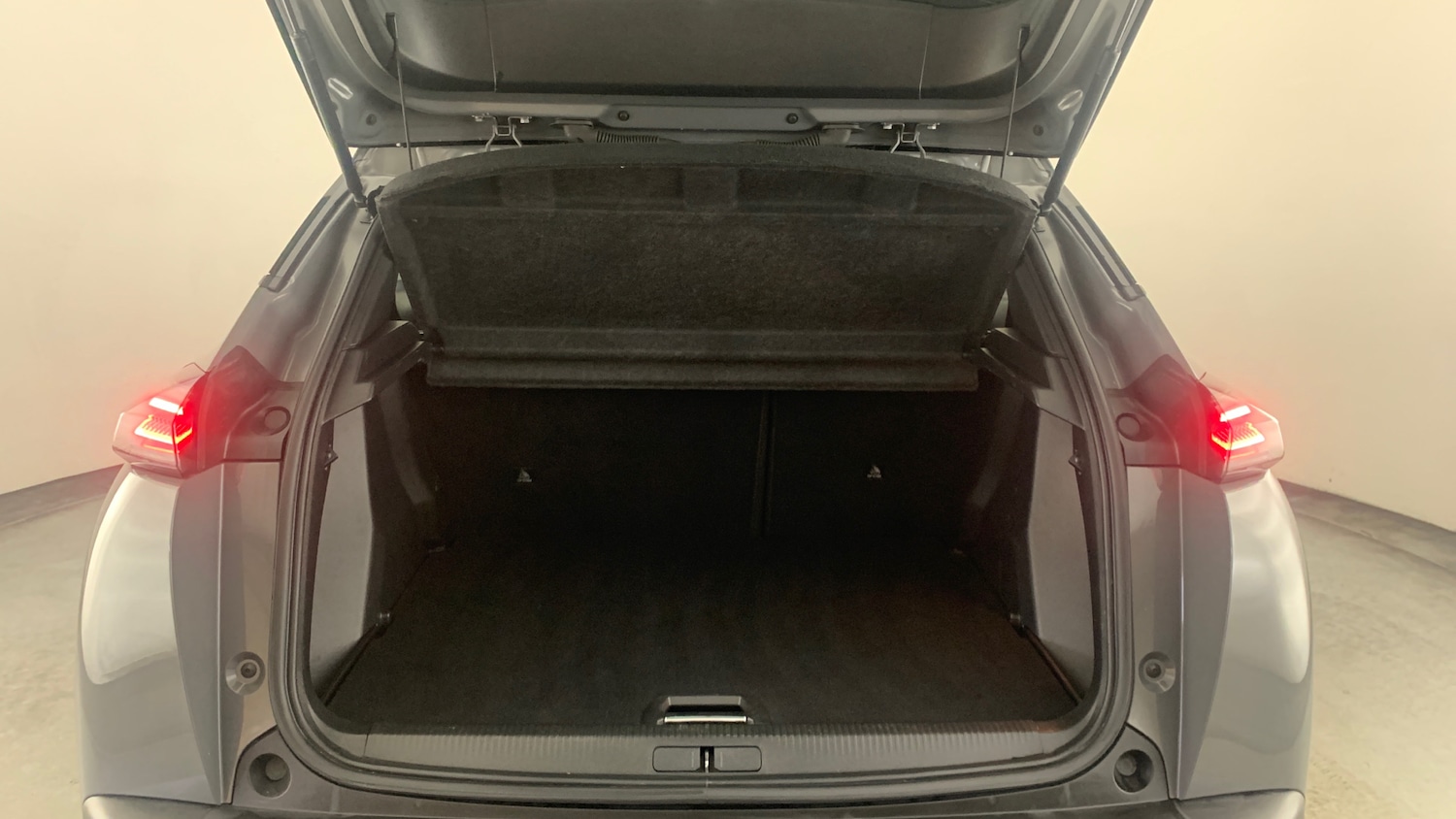 Used Peugeot 2008 2025 for sale - 77840616: Photo 5