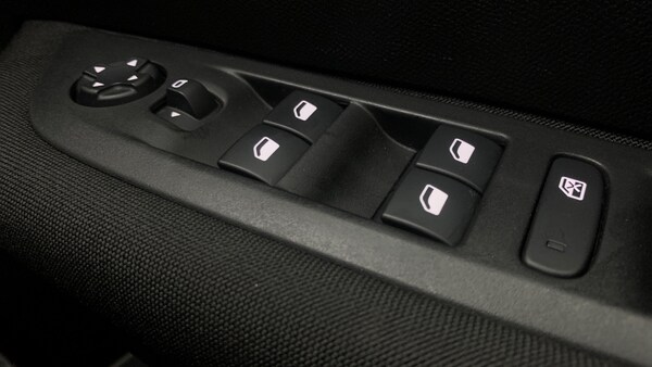 Used Peugeot 208 2024 for sale - 75757958: Photo 37