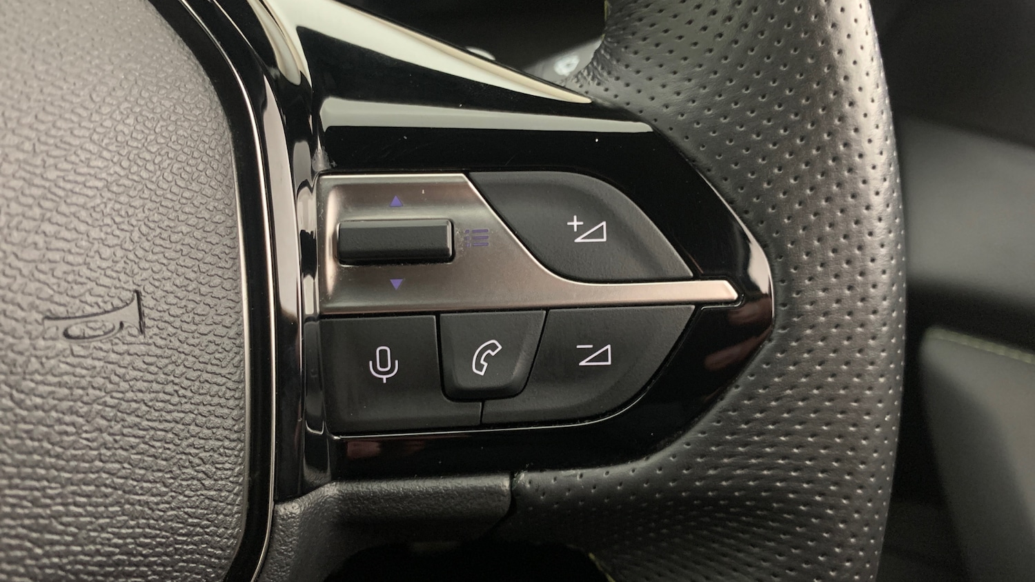 Used Peugeot 308 2023 for sale - 76690704: Photo 18