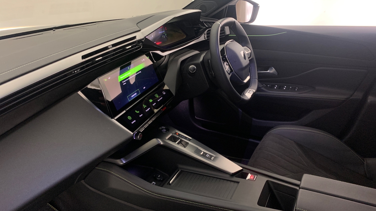 Used Peugeot 408 2024 for sale - 77332367: Photo 2