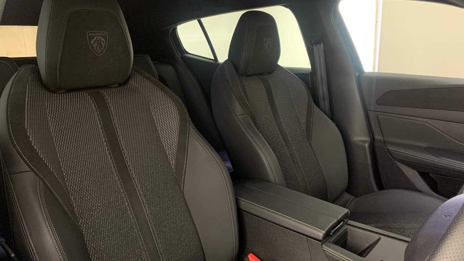 Used Peugeot 408 2025 for sale - 76474344: Photo 42