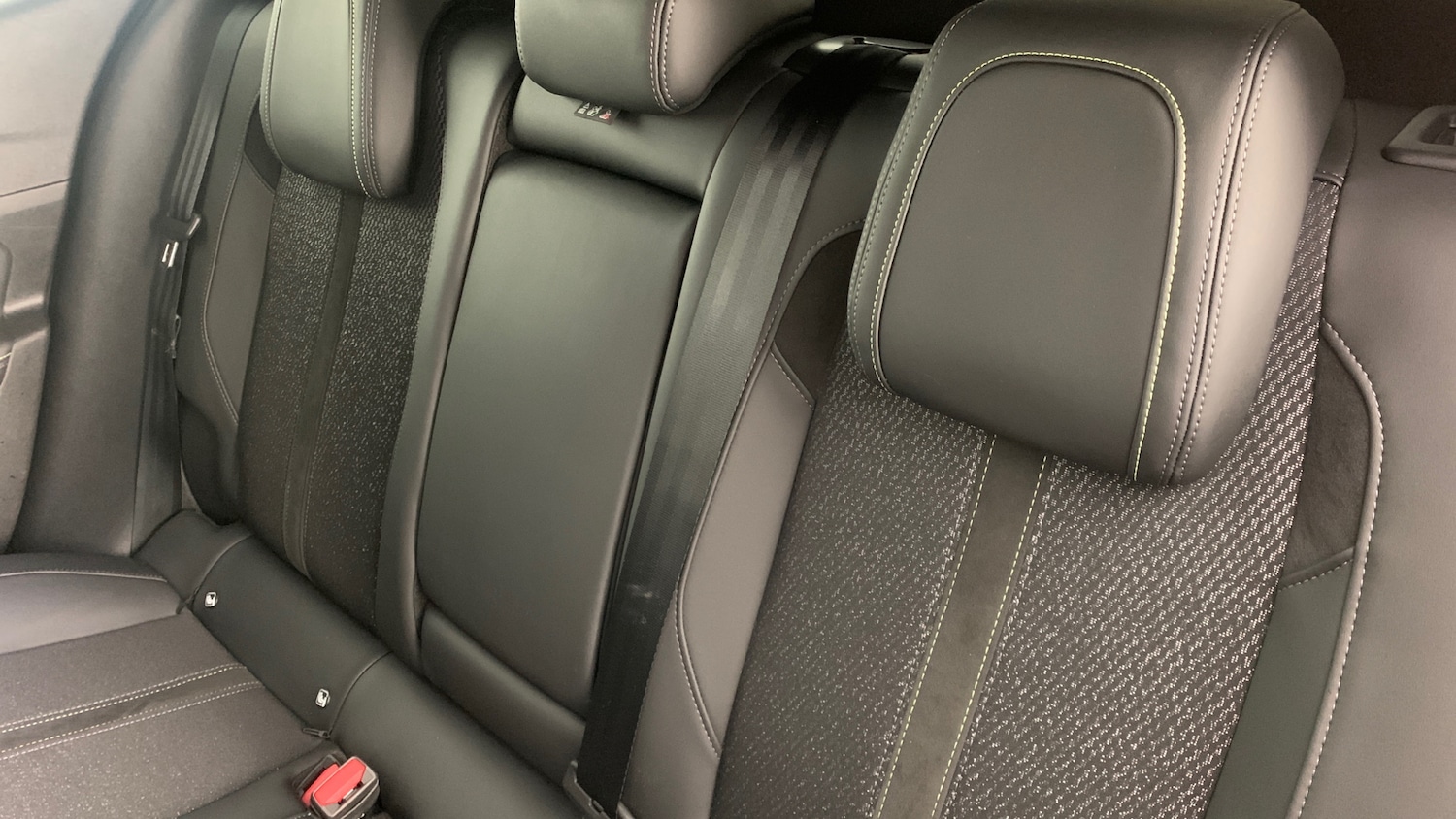 Used Peugeot 408 2025 for sale - 76474344: Photo 8