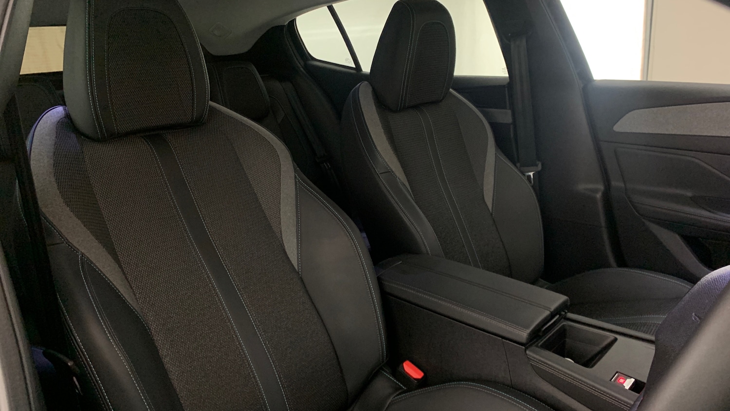 Used Peugeot 408 2025 for sale - 77157239: Photo 53