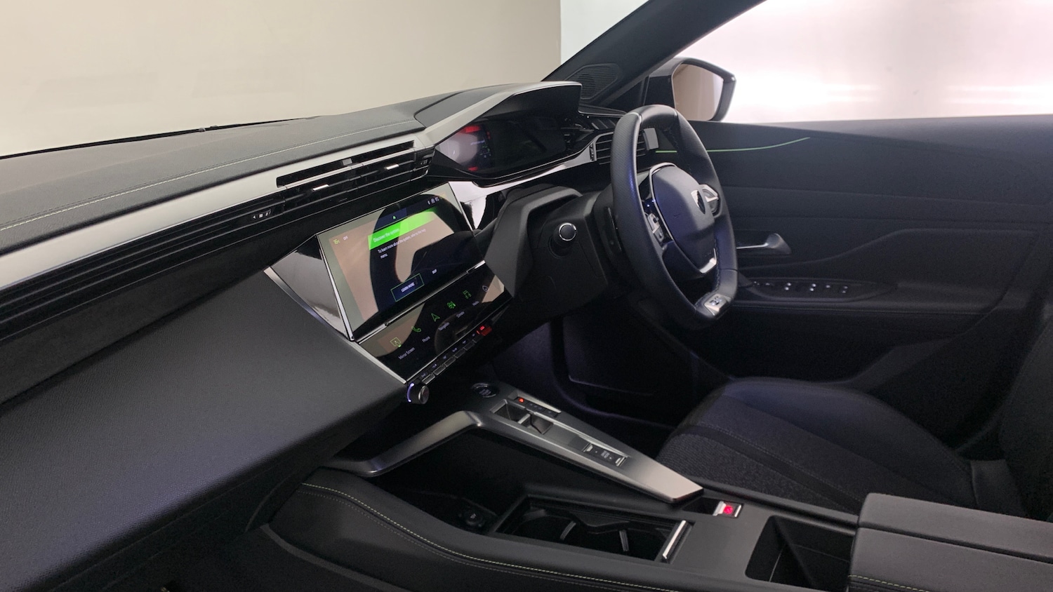 Used Peugeot 308 2024 for sale - 76400022: Photo 2