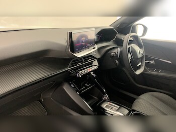 Used Peugeot 2008 2024 for sale - 75187952: Photo