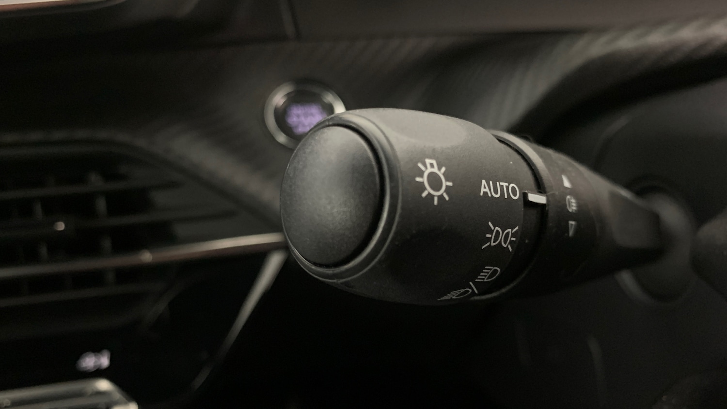 Used Peugeot 208 2025 for sale - 76621409: Photo 36