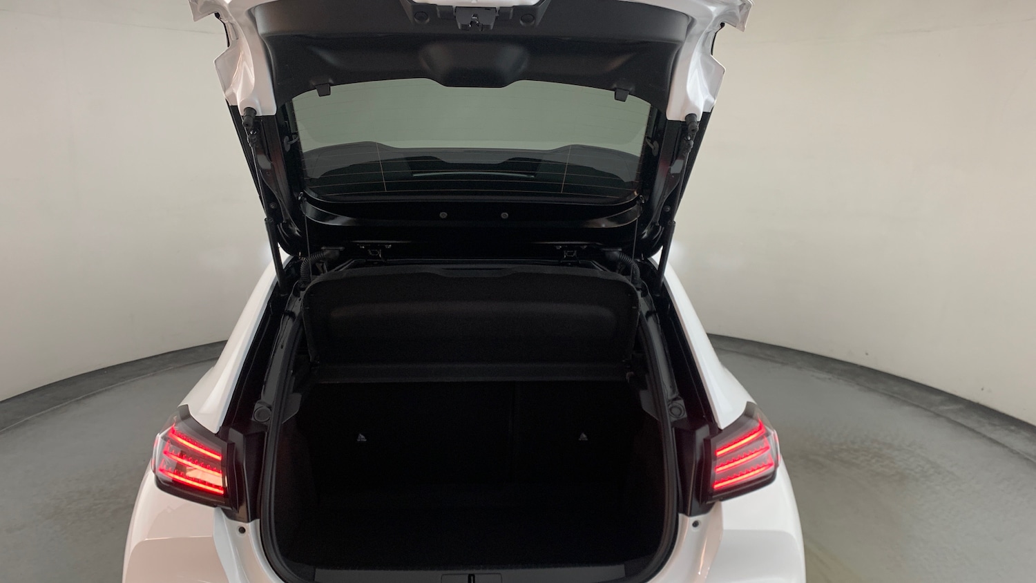 Used Peugeot 208 2025 for sale - 76621409: Photo 5