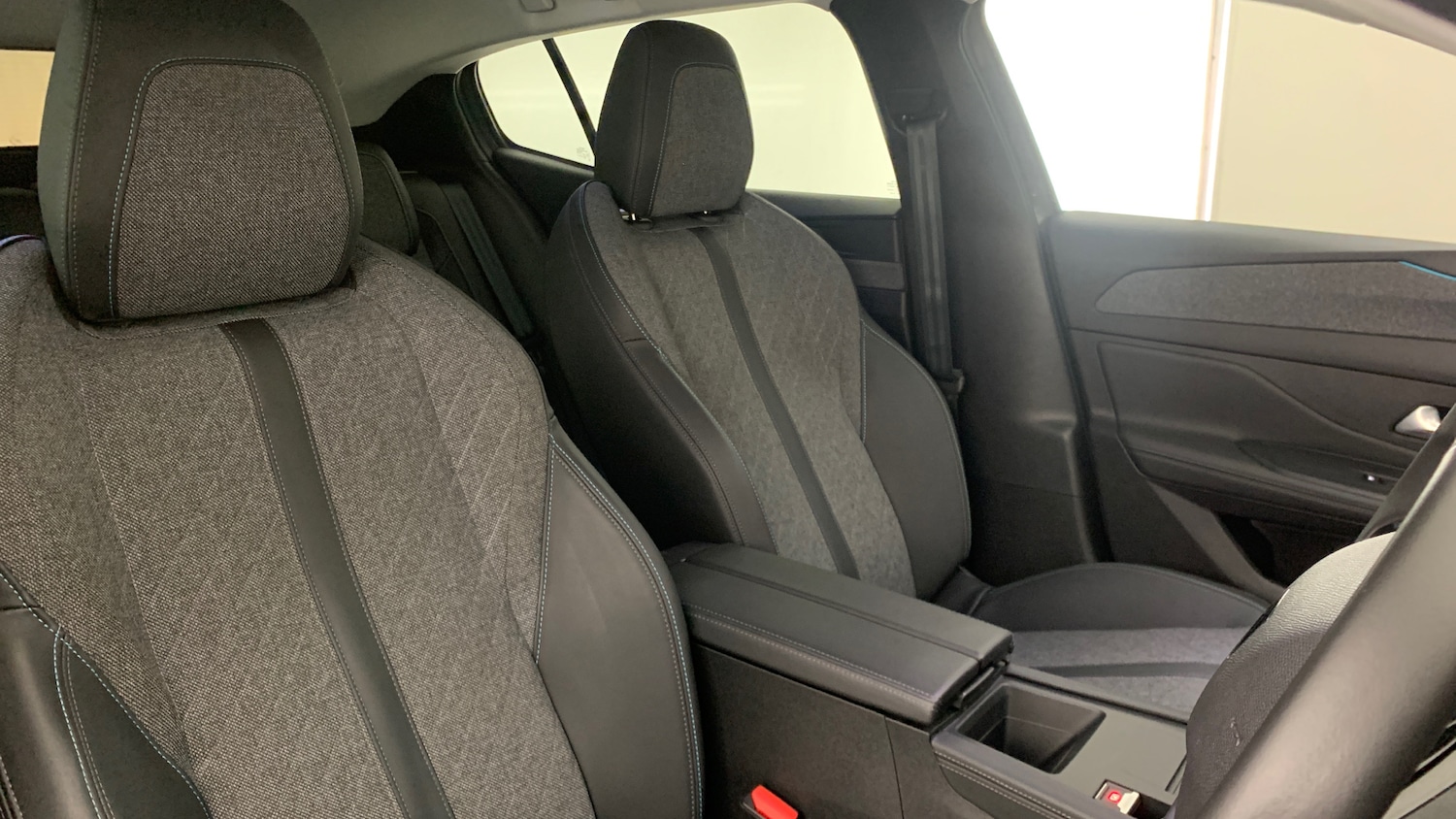 Used Peugeot 408 2024 for sale - 76419756: Photo 41