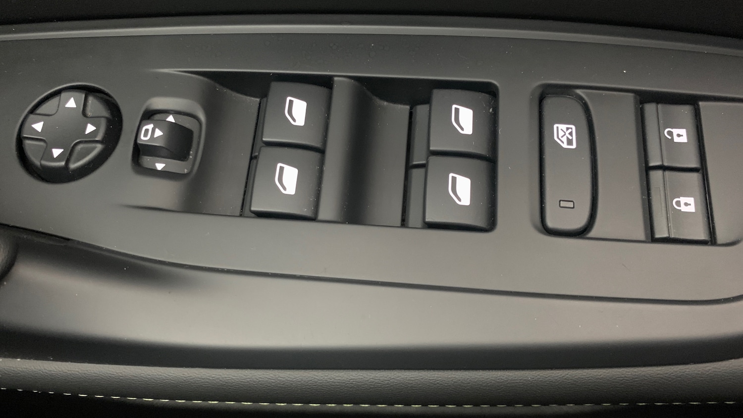 Used Peugeot 408 2024 for sale - 76659872: Photo 37