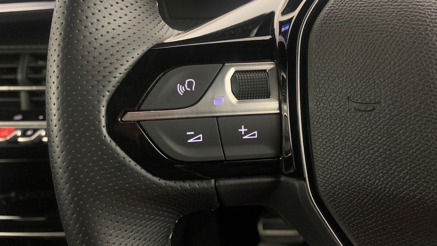 Used Peugeot 2008 2024 for sale - 76260944: Photo 19