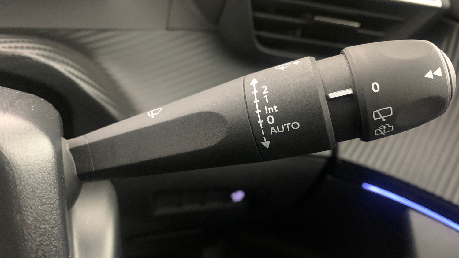 Used Peugeot 2008 2024 for sale - 76260944: Photo 34