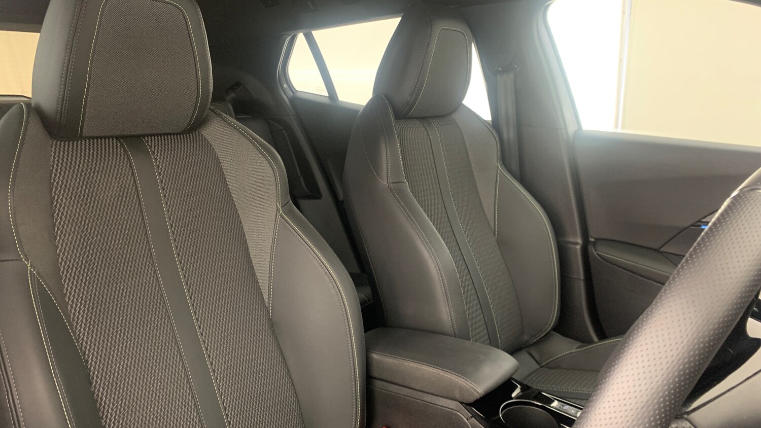 Used Peugeot 2008 2024 for sale - 76260944: Photo 37