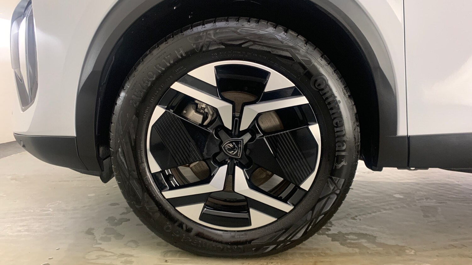 Used Peugeot 2008 2024 for sale - 76260944: Photo 6