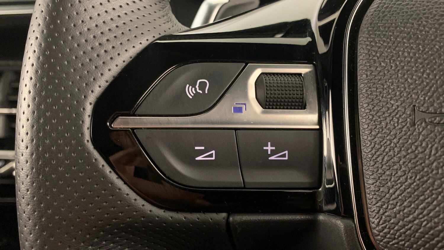 Used Peugeot 2008 2025 for sale - 78158136: Photo 18