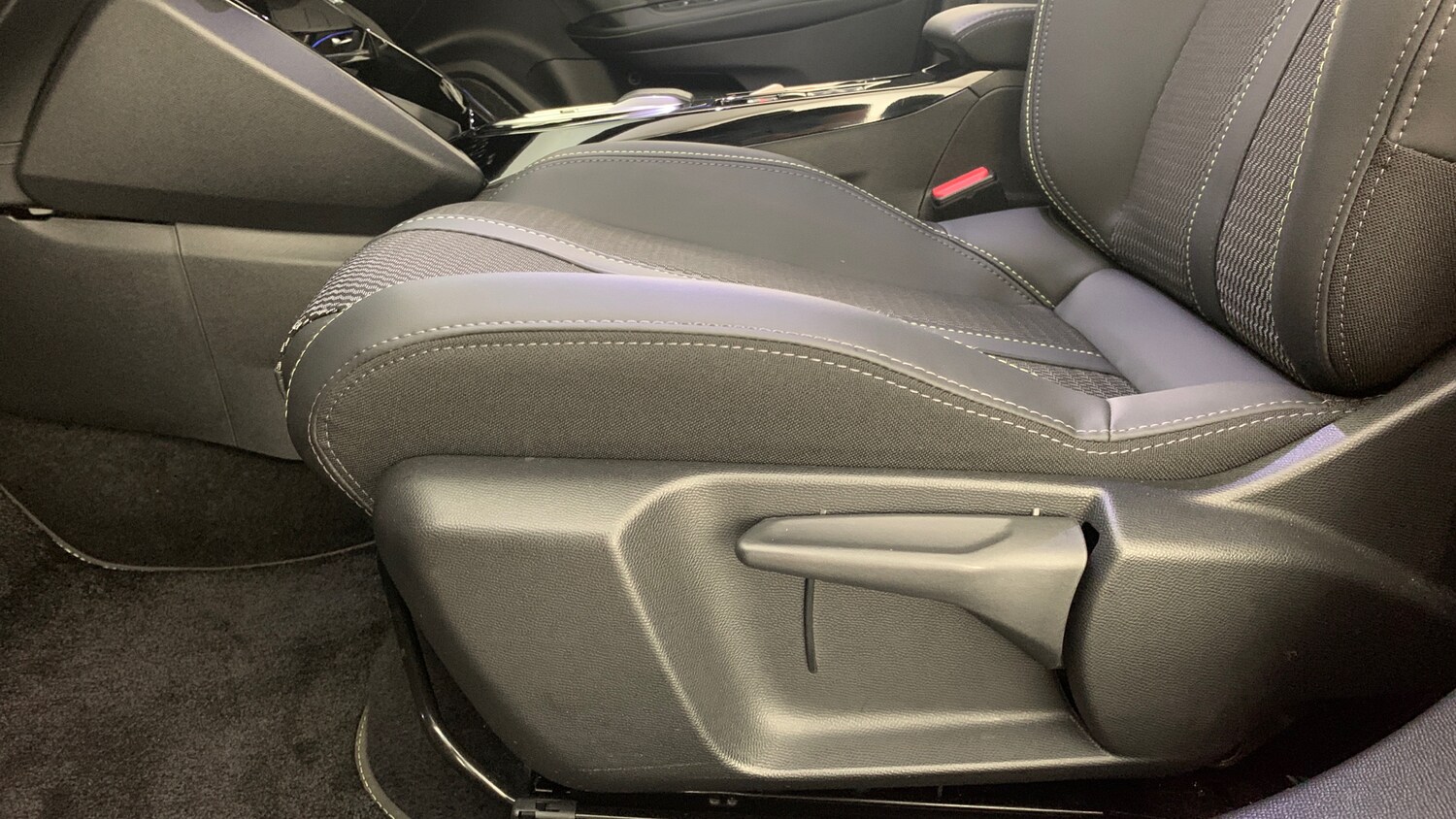 Used Peugeot 2008 2025 for sale - 78158136: Photo 45