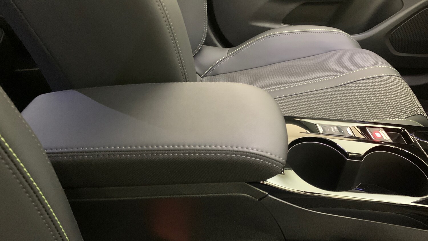 Used Peugeot 2008 2025 for sale - 77959124: Photo 54