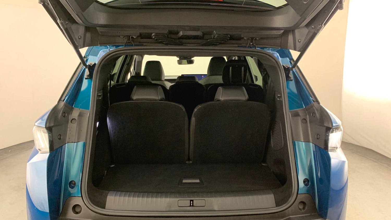 Used Peugeot 5008 2025 for sale - 77659715: Photo 5